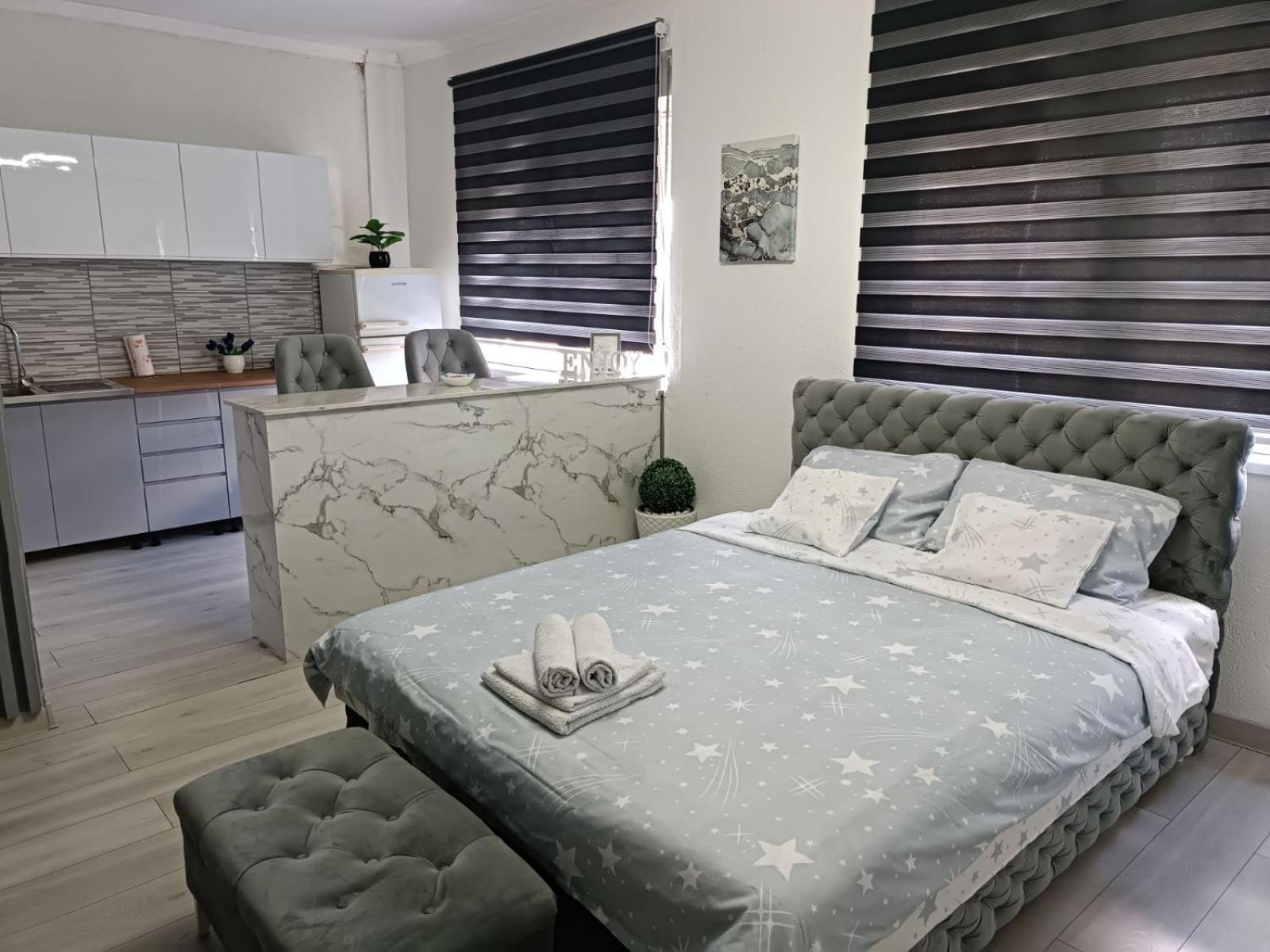 Apartman U Centru Sid Exterior photo