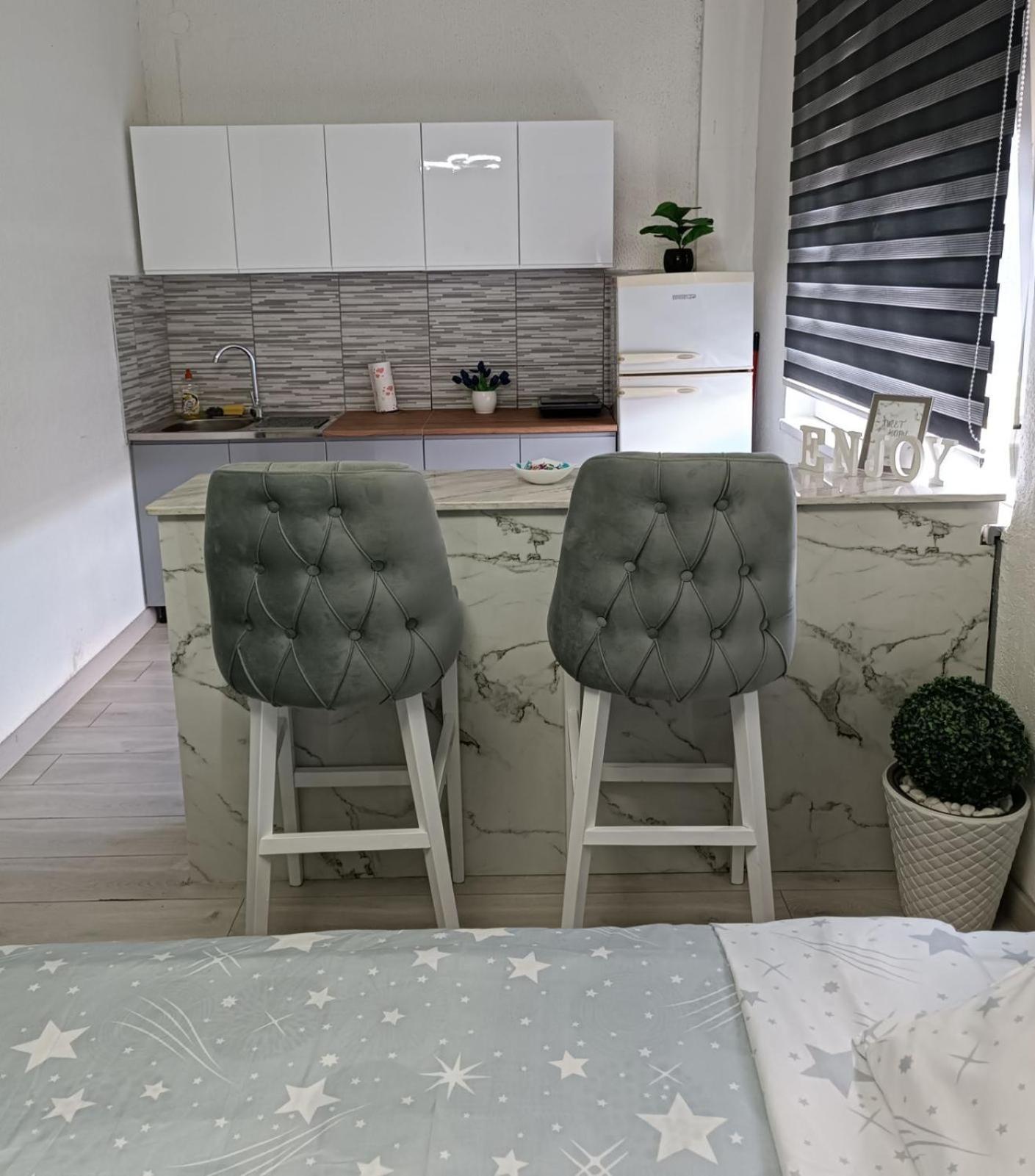 Apartman U Centru Sid Exterior photo